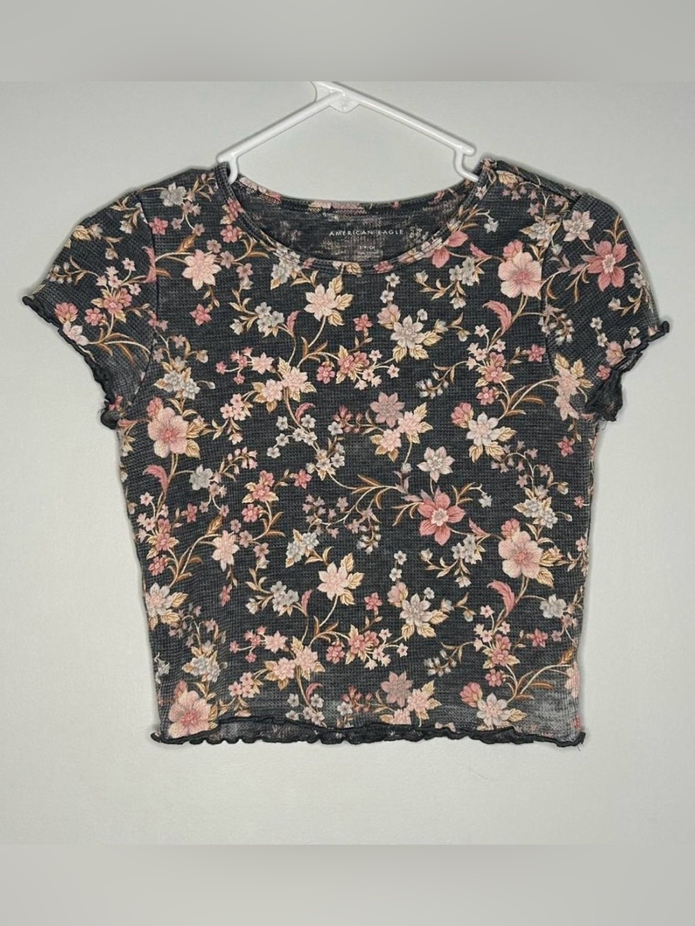 American Eagle Outfitters Black Floral Ribbed Crop Top